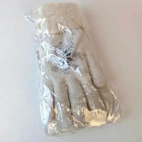 NWT Embellished Plush Gloves - Picture 1 of 3